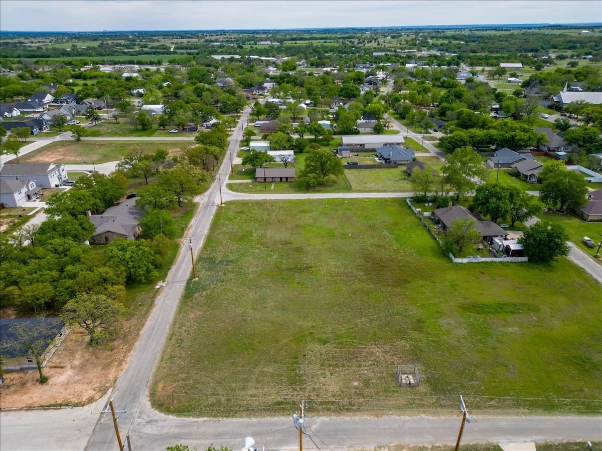 0.21 acres in Hood County - photo 6