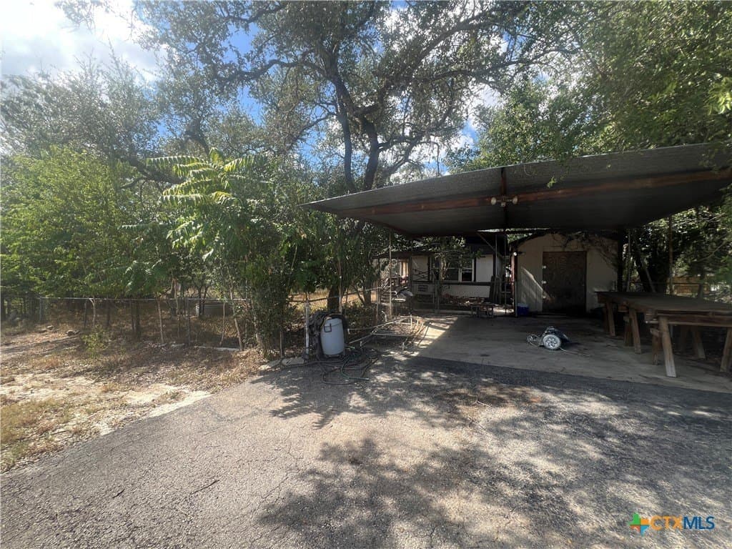 0.46 acres in Comal County - photo 5