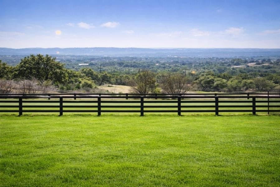 0.31 acres in Travis County gallery image 4