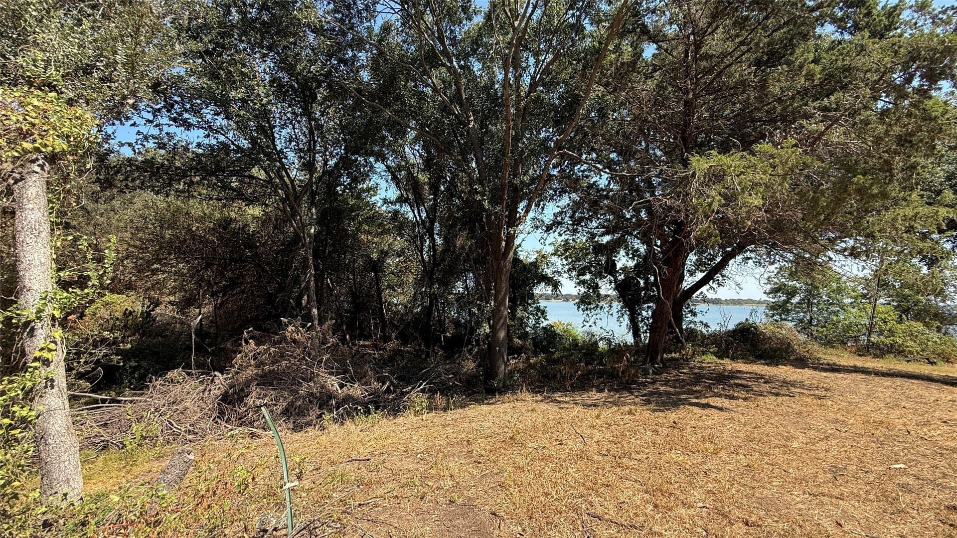 3.81 acres in Navarro County - photo 37