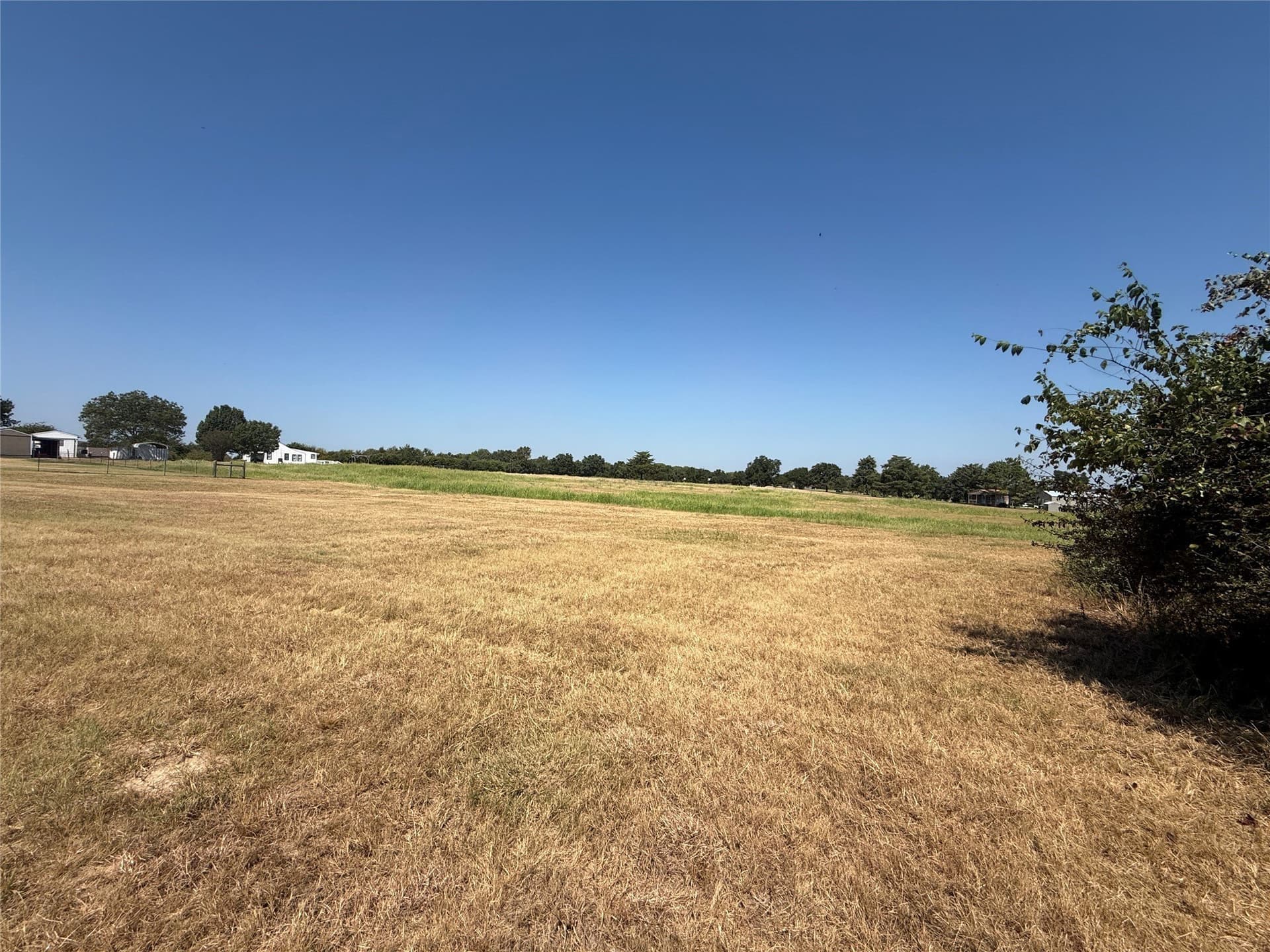 3.81 acres in Navarro County - photo 27