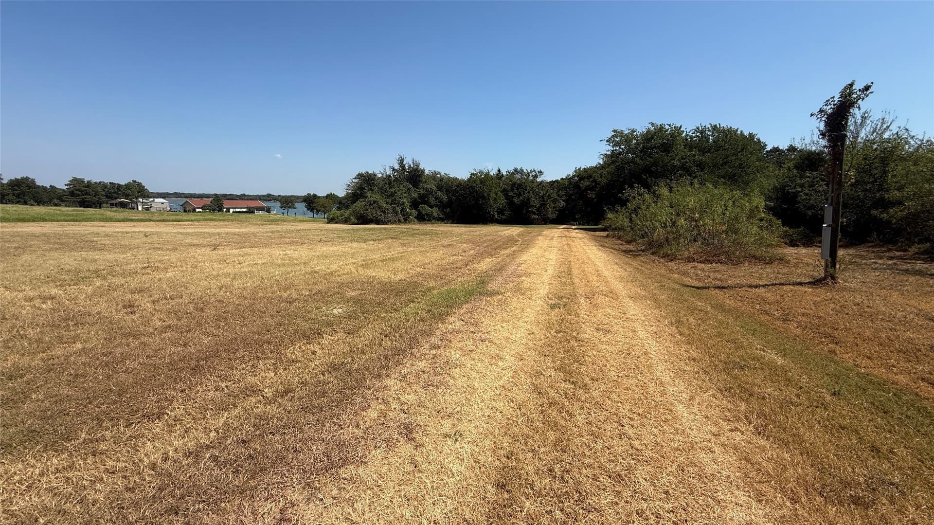 3.81 acres in Navarro County - photo 7