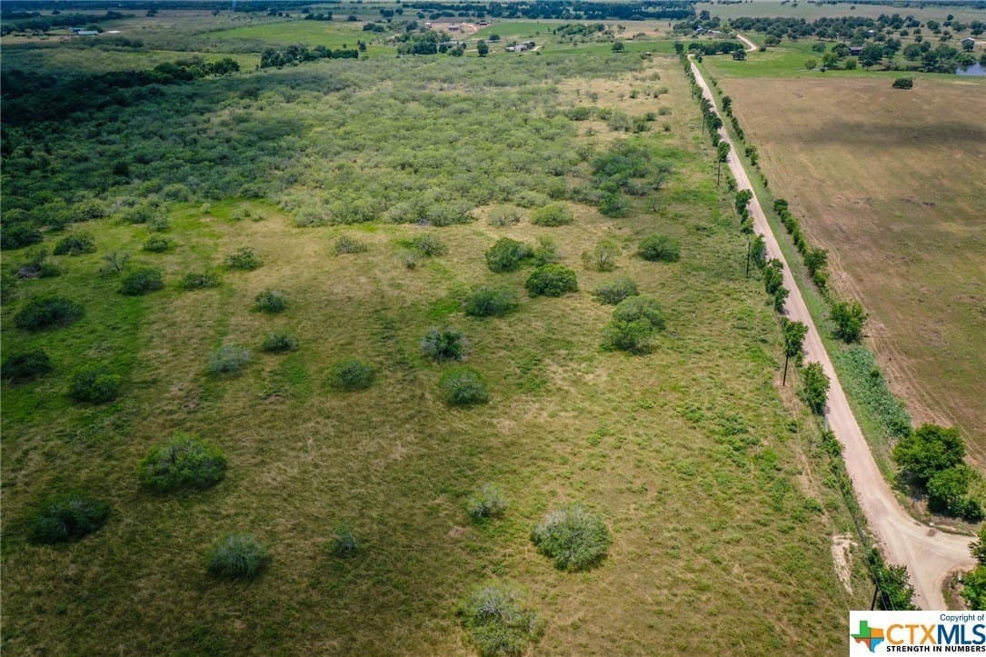 10.01 acres in Gonzales County - photo 26