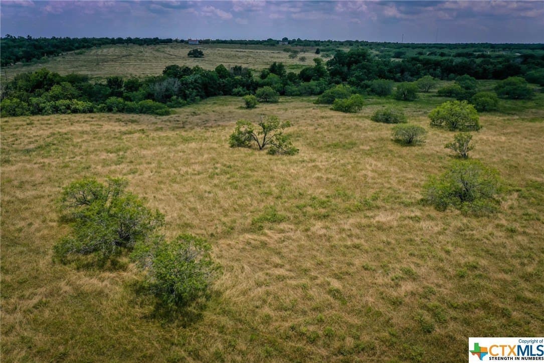10.01 acres in Gonzales County - photo 21