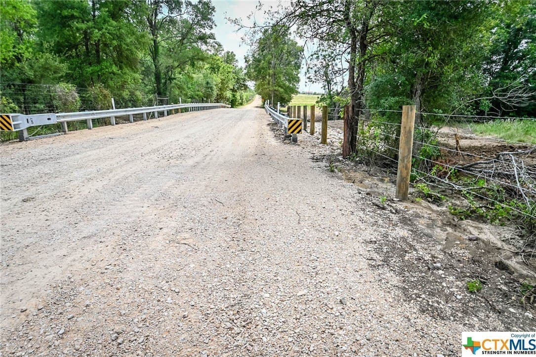 10.01 acres in Gonzales County - photo 16