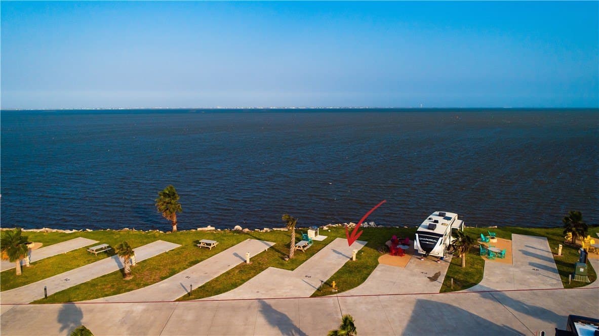 0.05 acres in Nueces County - photo 4