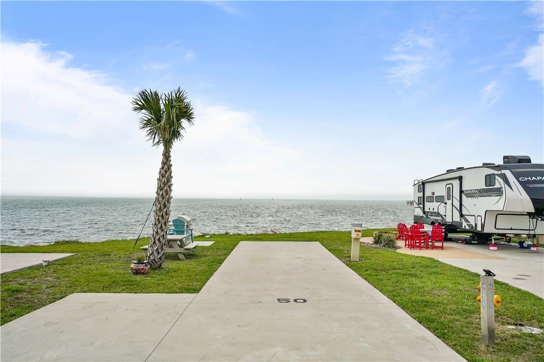 0.05 acres in Nueces County - photo 6
