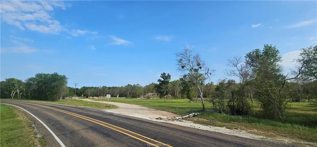 3.5 acres in Robertson County gallery image 3