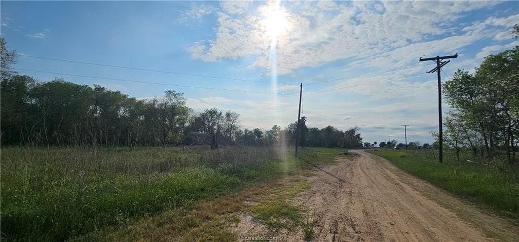 3.5 acres in Robertson County gallery image 4