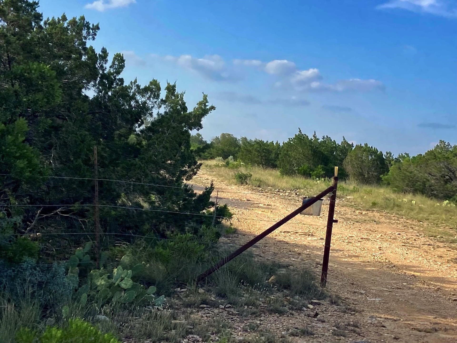 109.99 acres in Val Verde County featured view