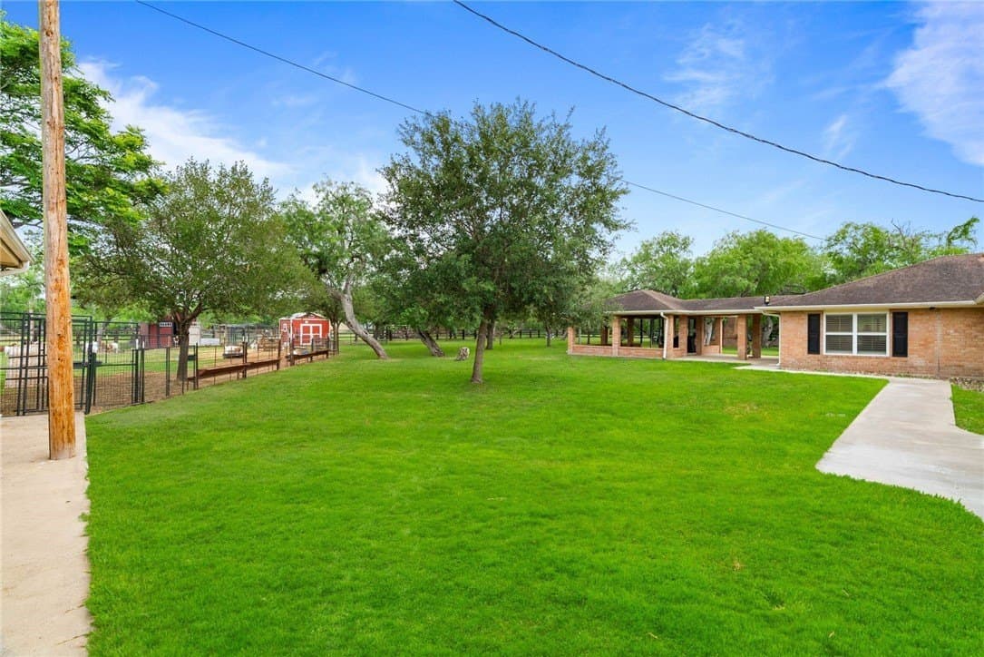 84,419 acres in San Patricio County - photo 32