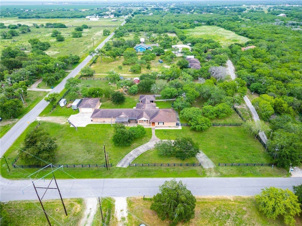 84,419 acres in San Patricio County - photo 36