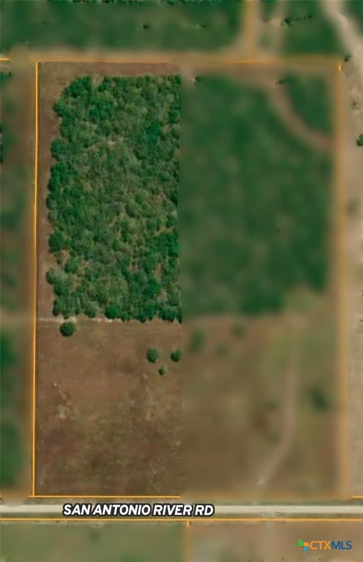 10 acres in Victoria County - photo 6
