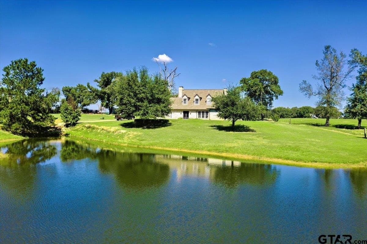 196.42 acres in Smith County