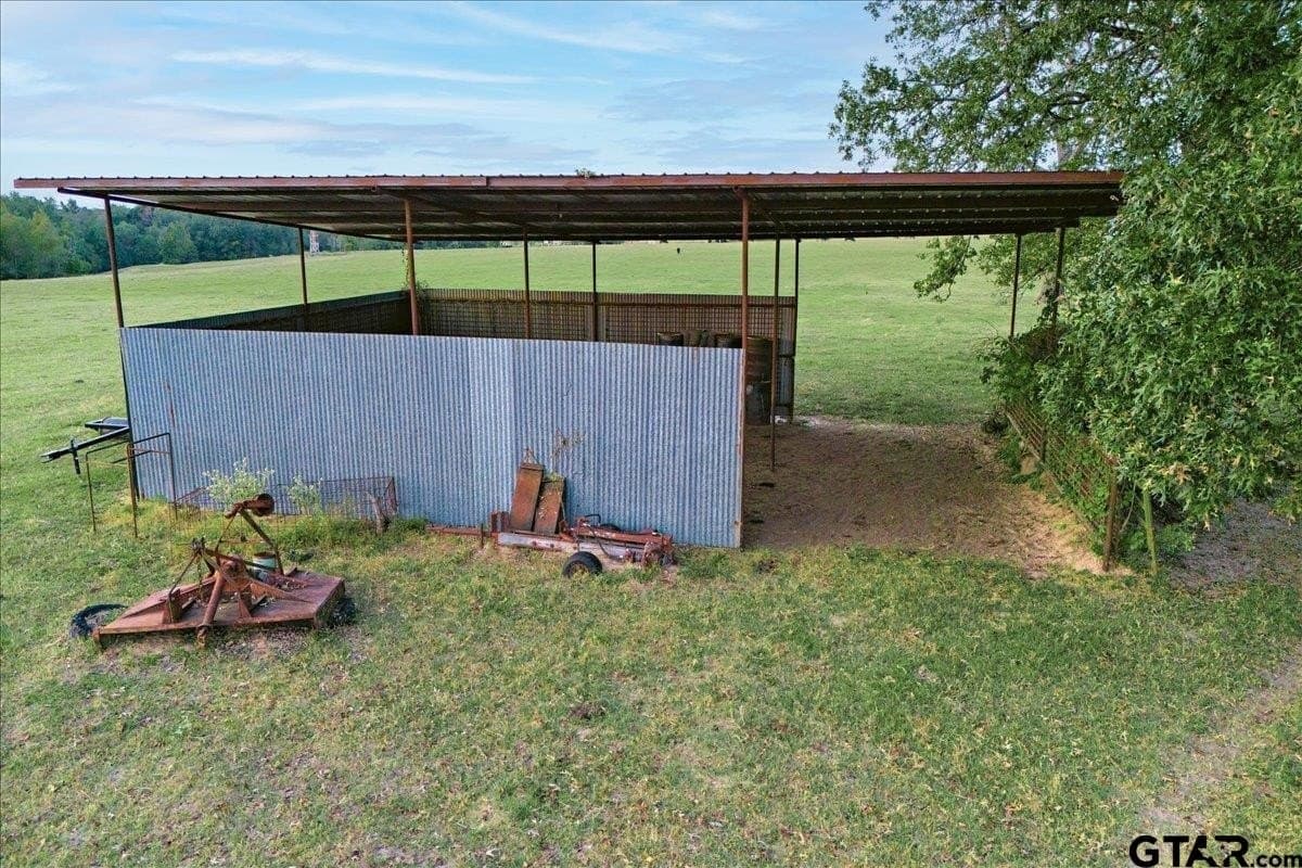 196.42 acres in Smith County - photo 34