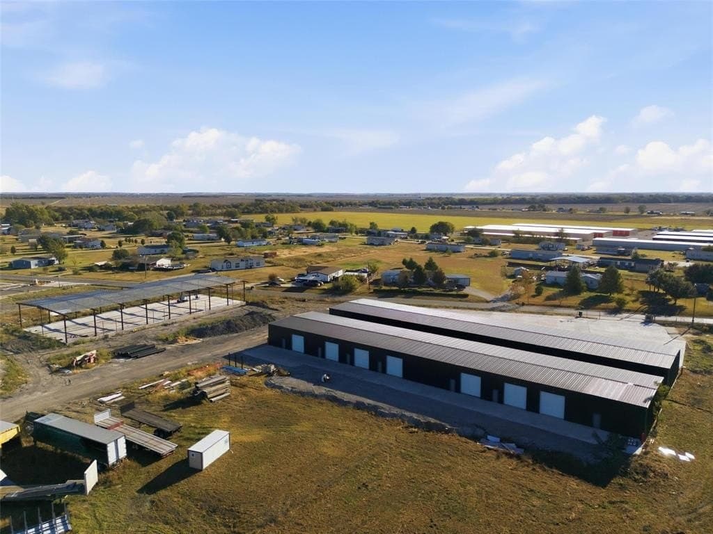 14.61 acres in Ellis County