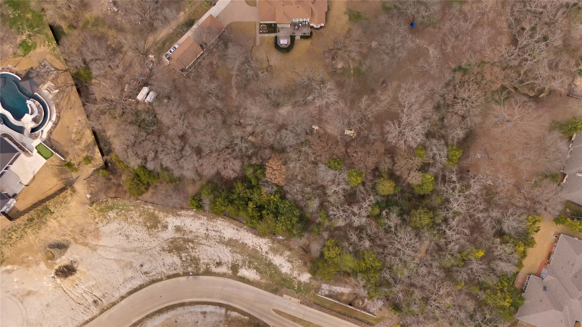 1.55 acres in Ellis County gallery image 3