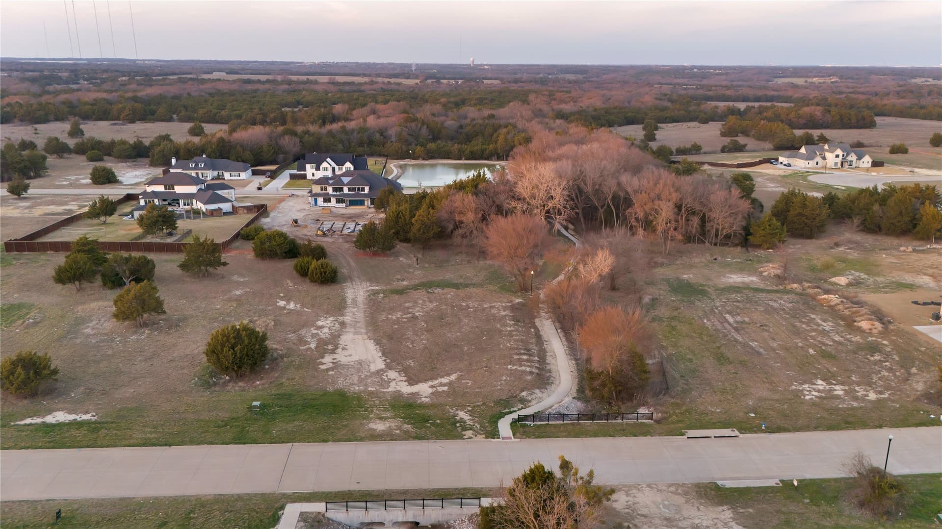 1.55 acres in Ellis County - photo 9