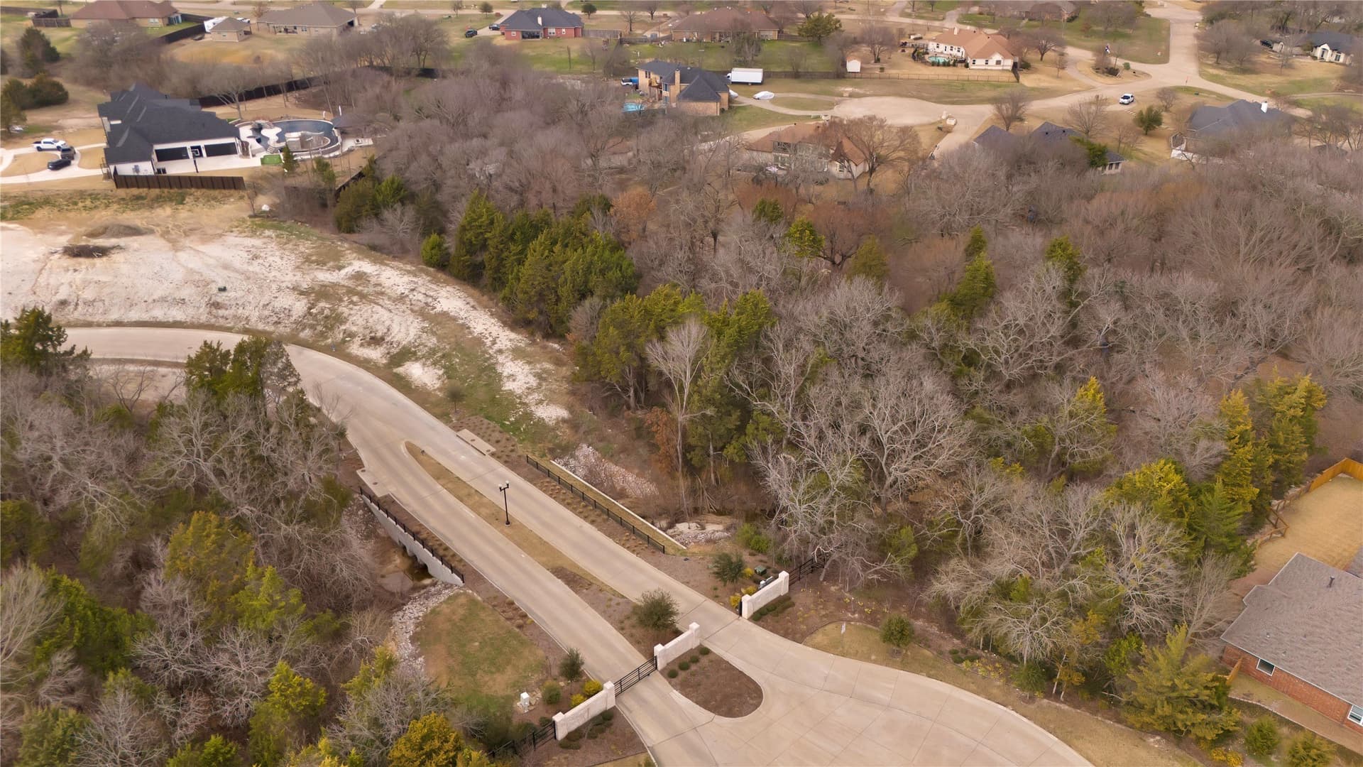 1.55 acres in Ellis County gallery image 2