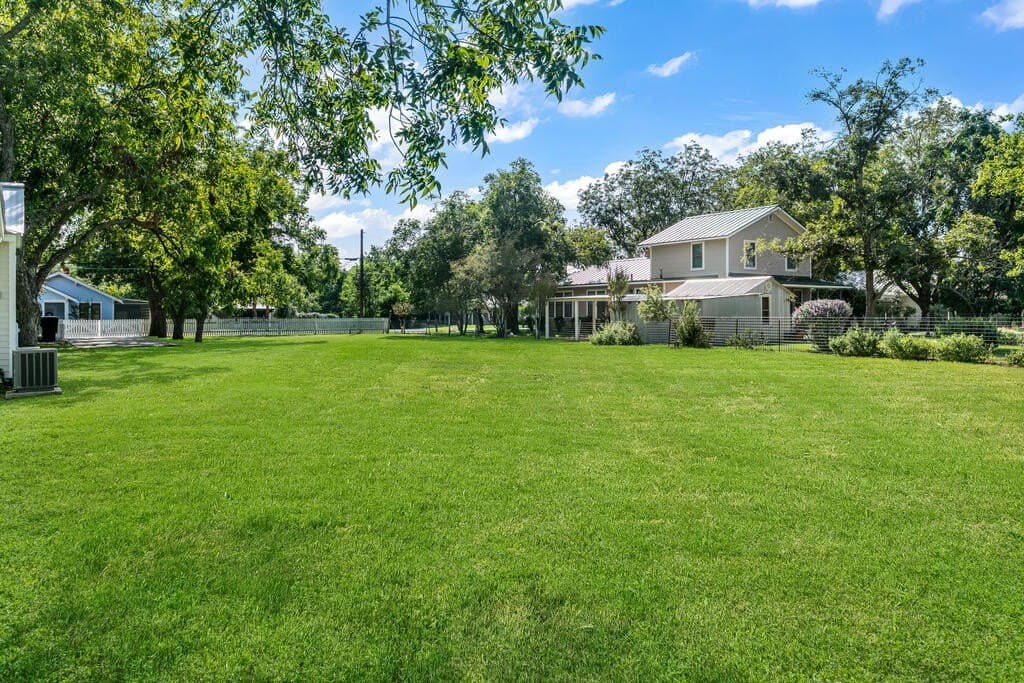 0.29 acres in Gillespie County - photo 5