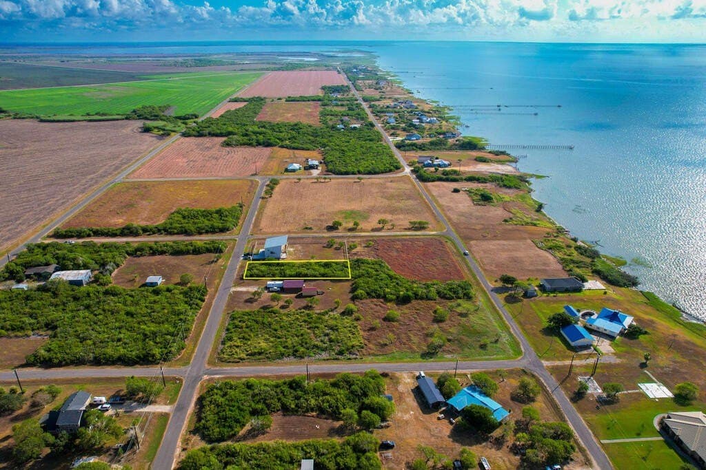 0.33 acres in Texas County - photo 2