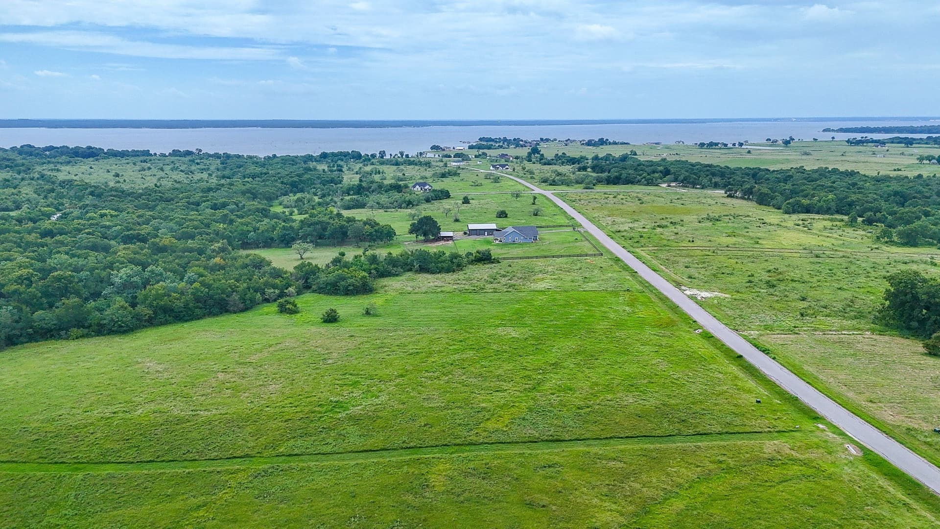 2 acres in Navarro County - photo 6