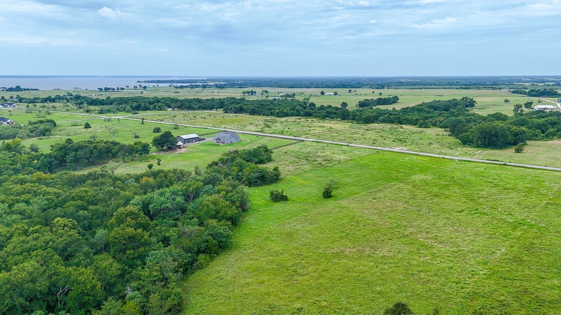 2 acres in Navarro County featured view