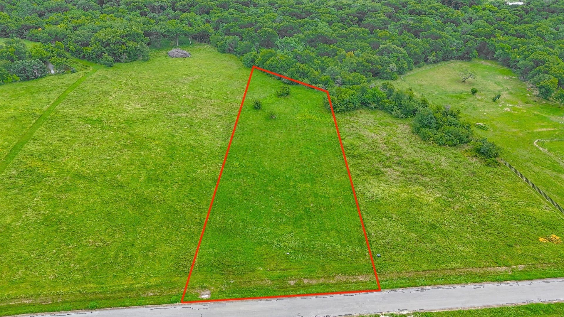 2 acres in Navarro County - photo 9