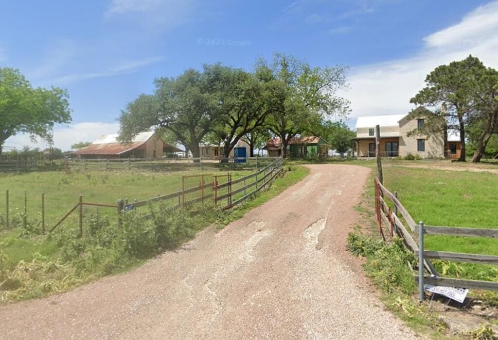 48.09 acres in Gillespie County - photo 2