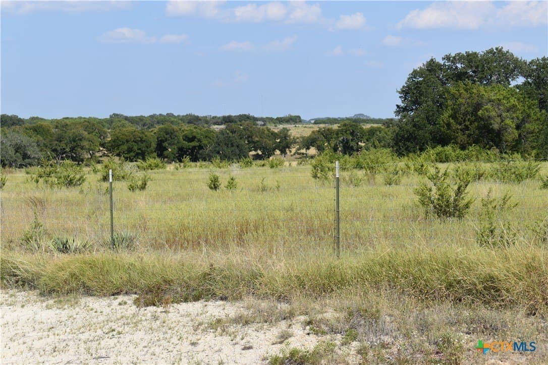 113.89 acres in Lampasas County gallery image 4