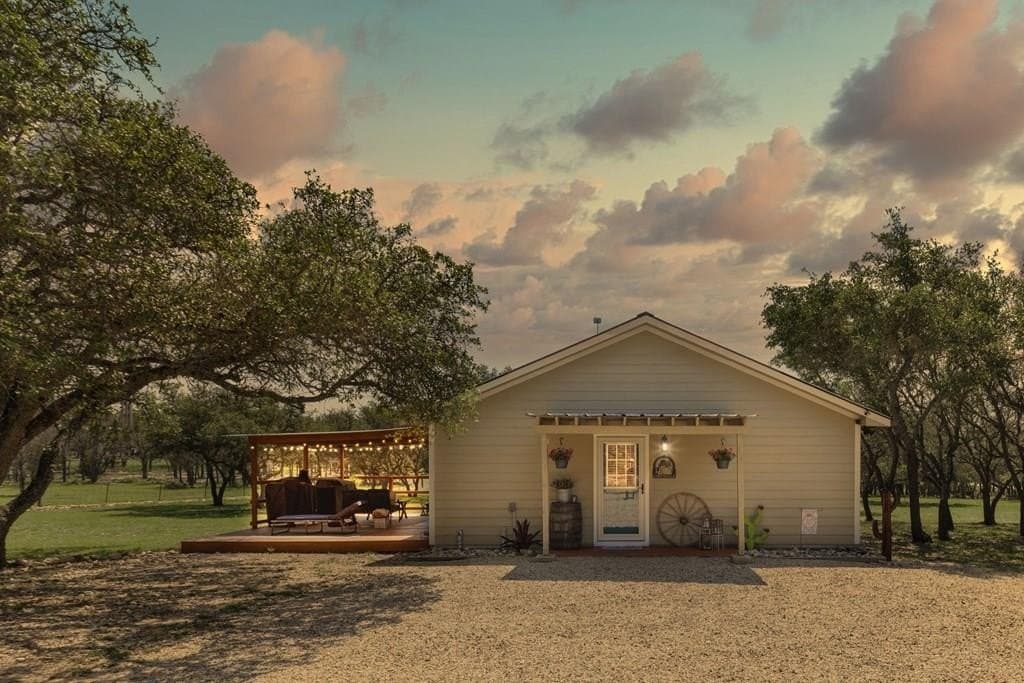 5 acres in Kimble County