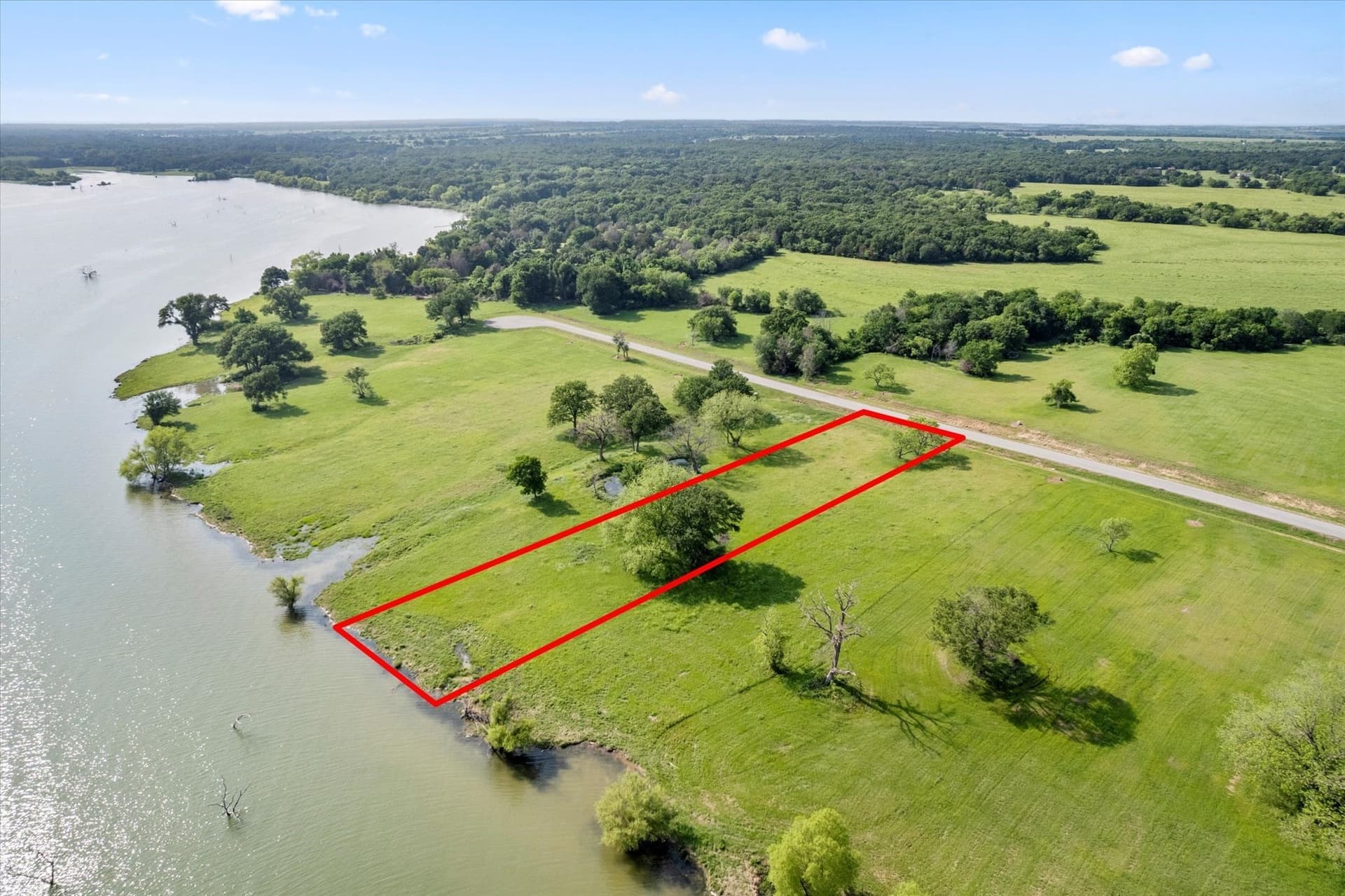 1.16 acres in Navarro County - photo 14