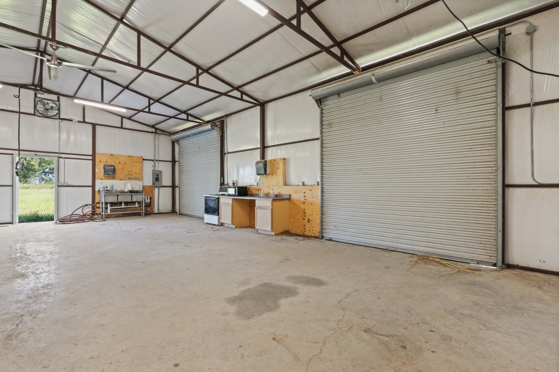 11.77 acres in Hill County - photo 4