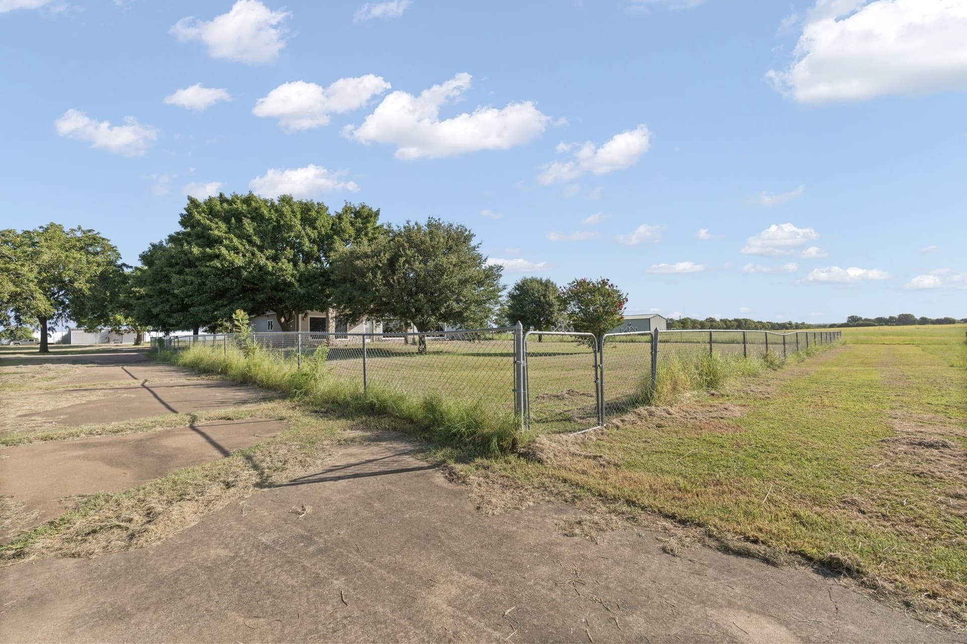 11.77 acres in Hill County - photo 33