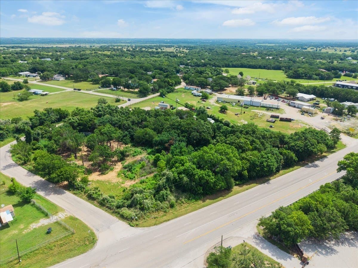 2.36 acres in Wise County - photo 9
