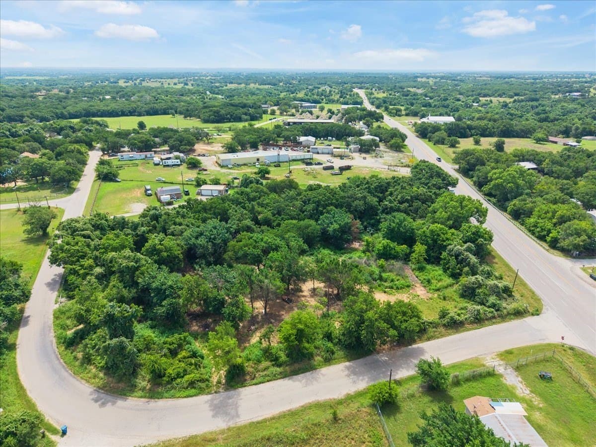 2.36 acres in Wise County - photo 11