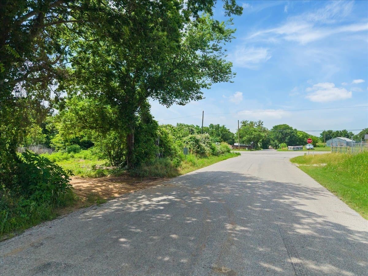 2.36 acres in Wise County - photo 7
