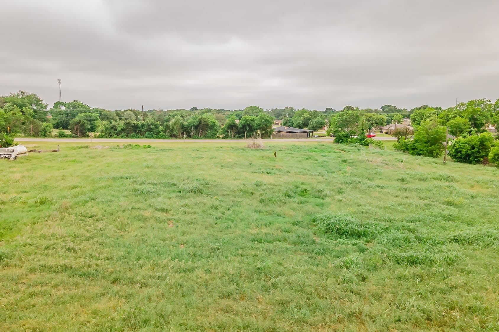 4.87 acres in Johnson County - photo 4