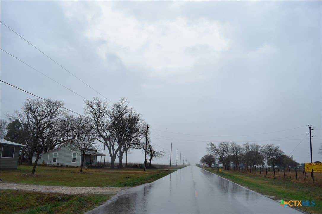 1 acres in Guadalupe County gallery image 3