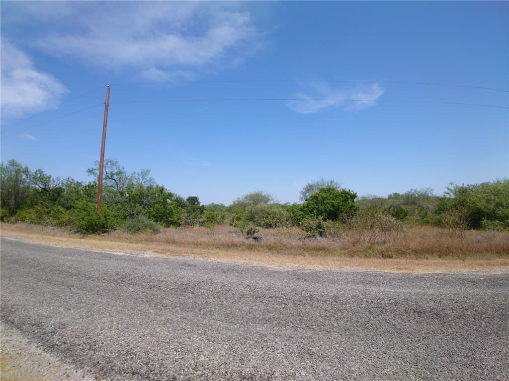 7.8 acres in Jim Wells County