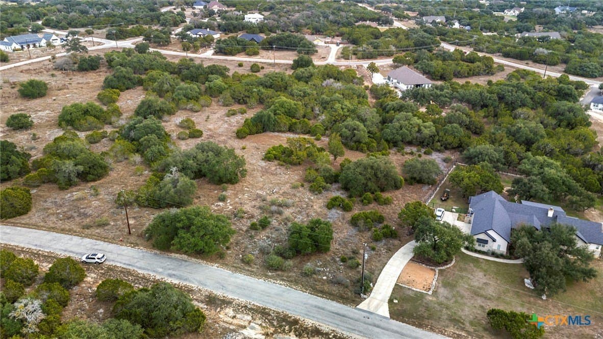1.42 acres in Comal County - photo 10