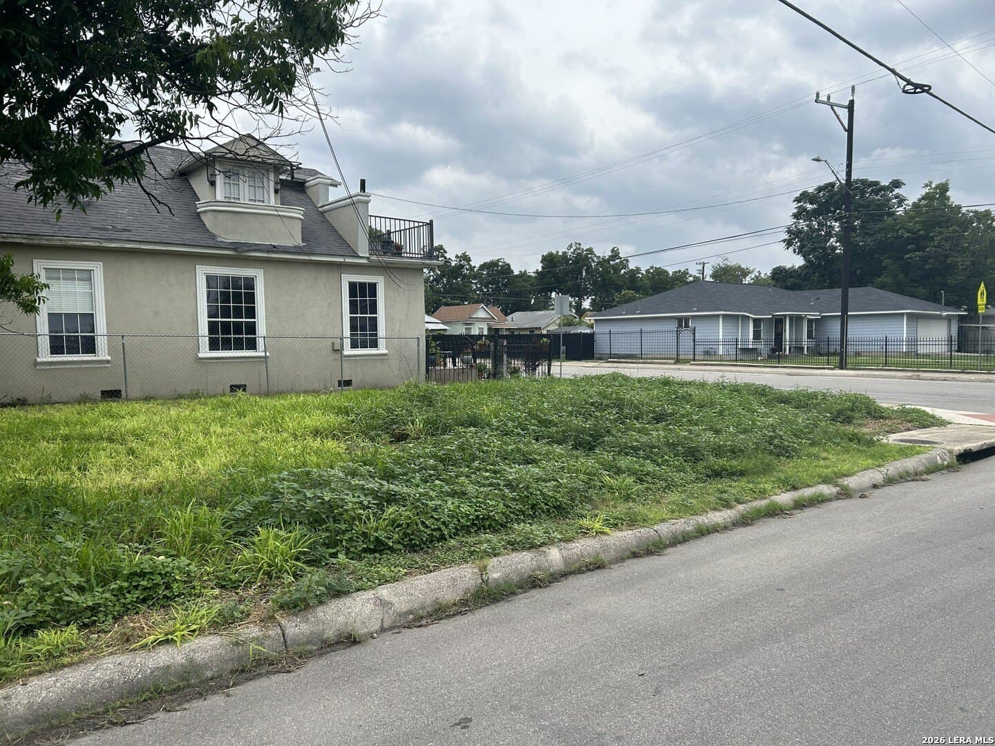 0.05 acres in Bexar County gallery image 3