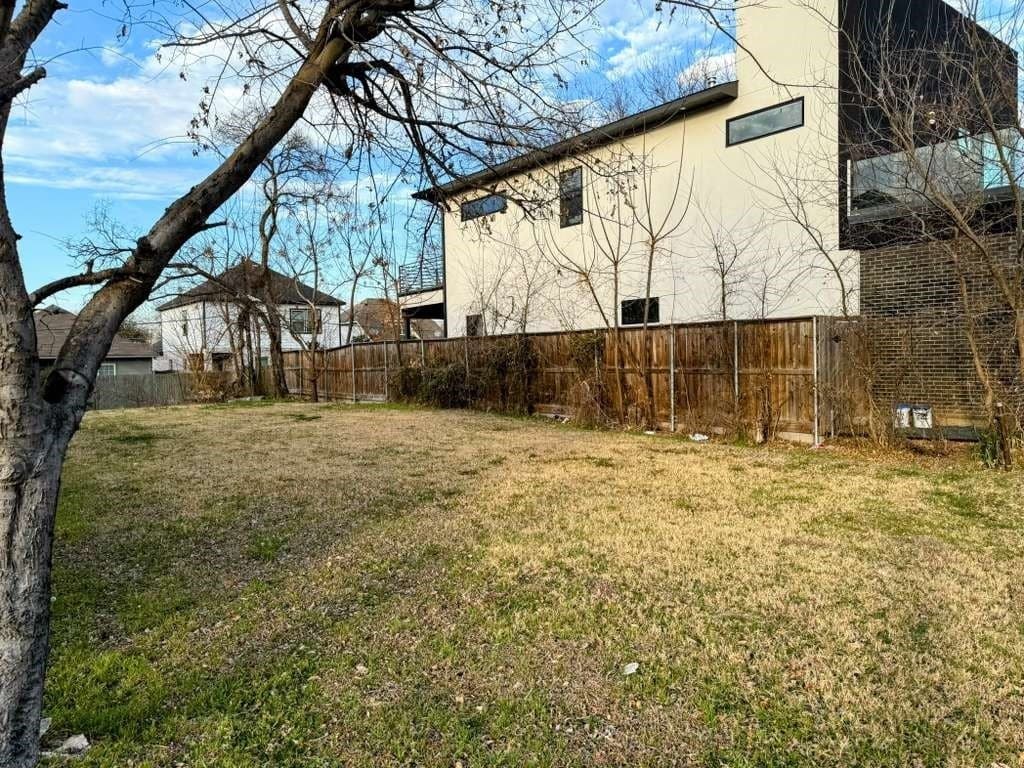 0.1 acres in Dallas County gallery image 3