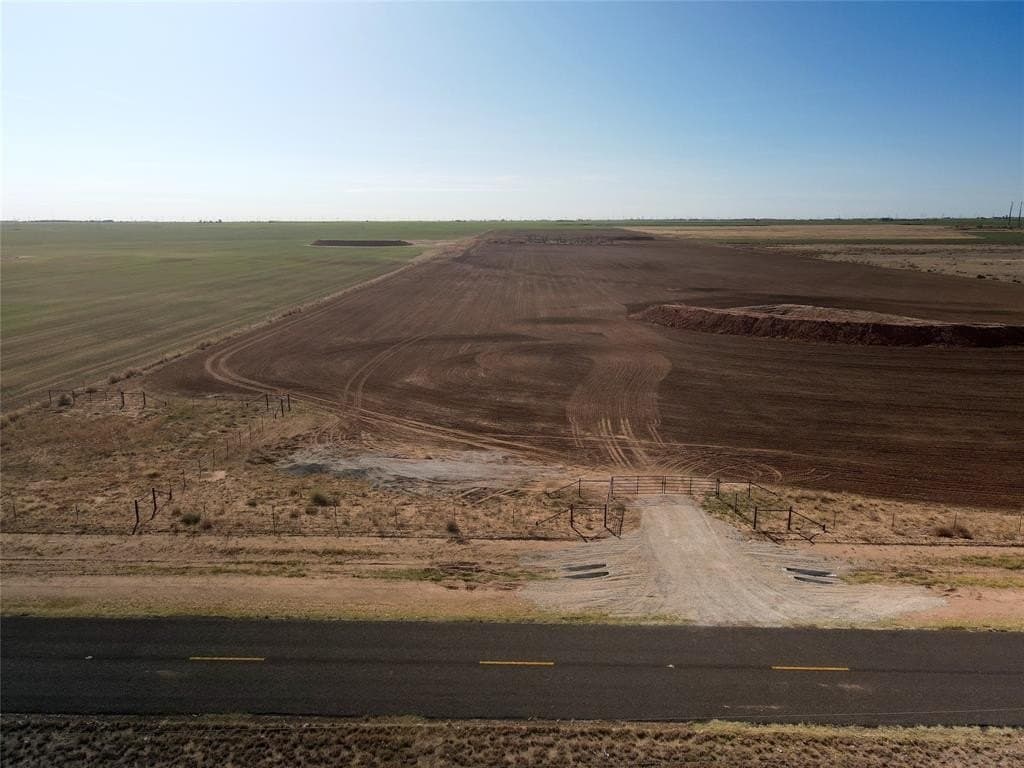 60 acres in Knox County gallery image 3