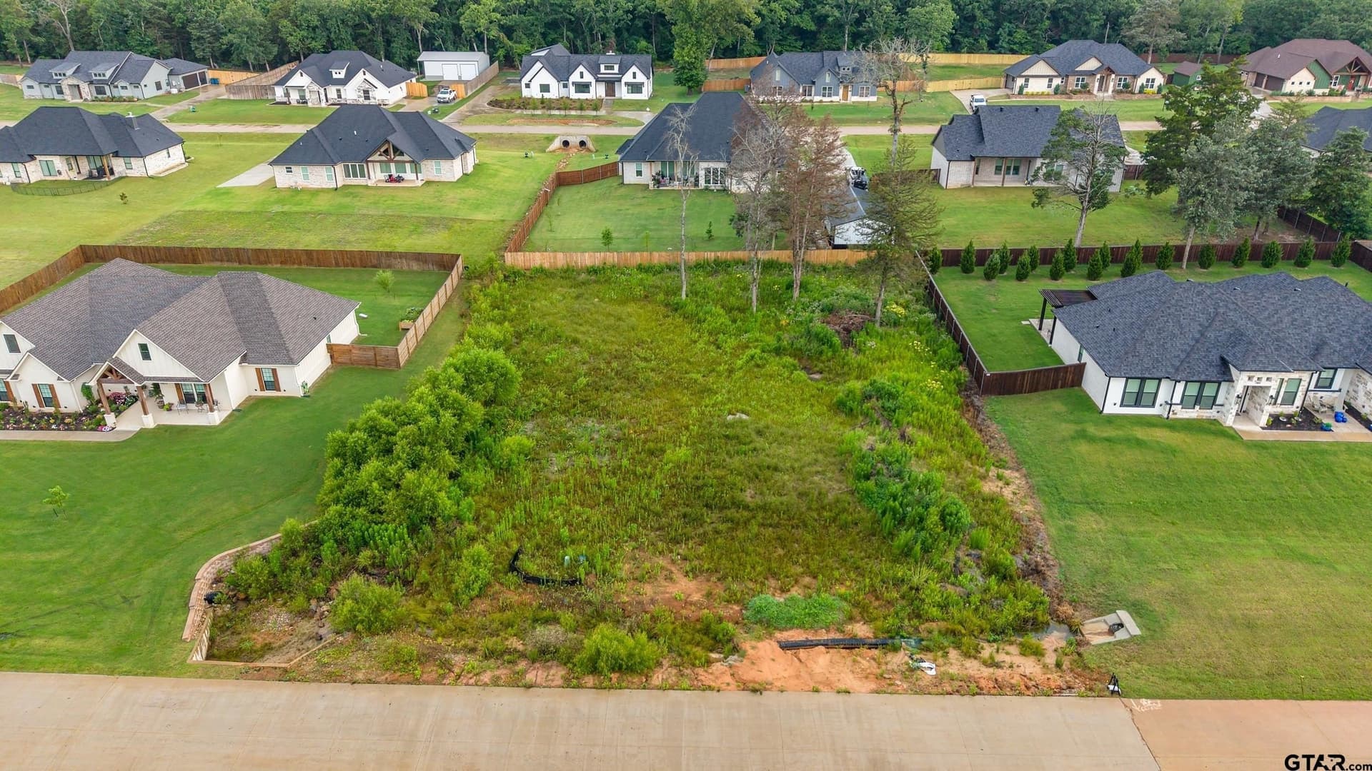 0.5 acres in Smith County gallery image 2
