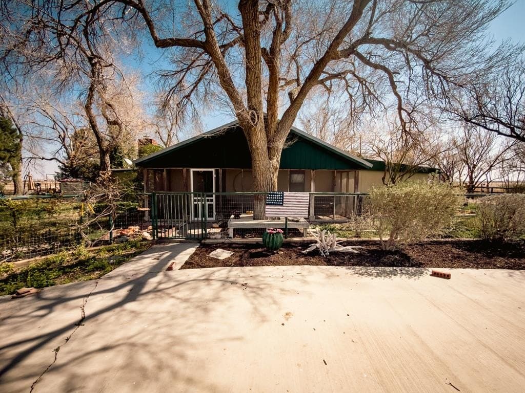 15.5 acres in Pecos County