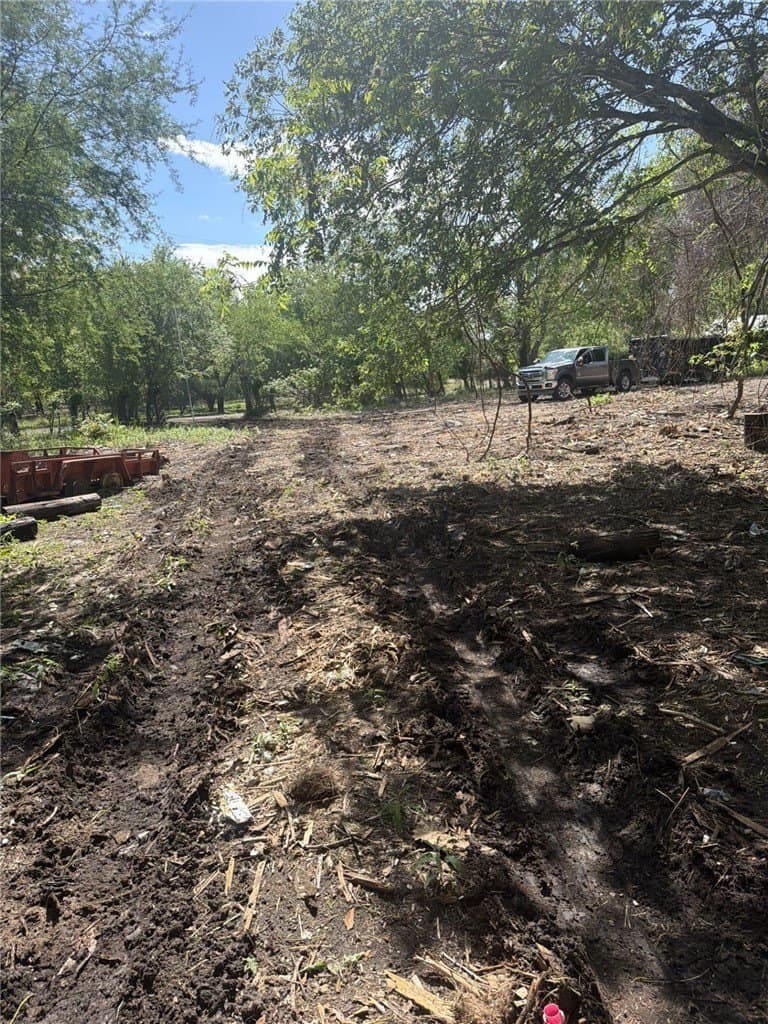 1.9 acres in Nueces County - photo 9