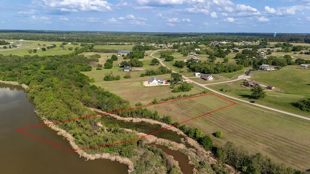 3.08 acres in Henderson County - photo 6