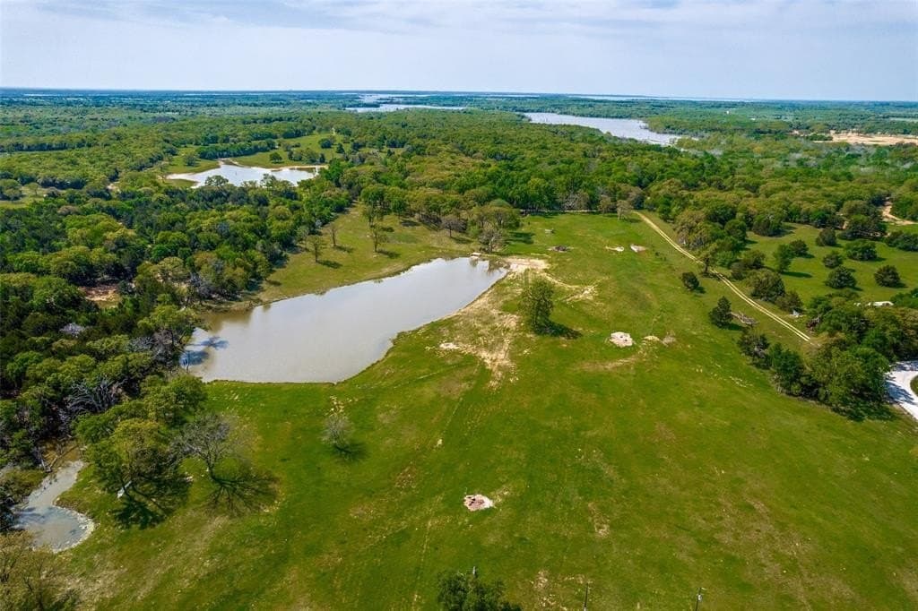 11 acres in Cooke County gallery image 3