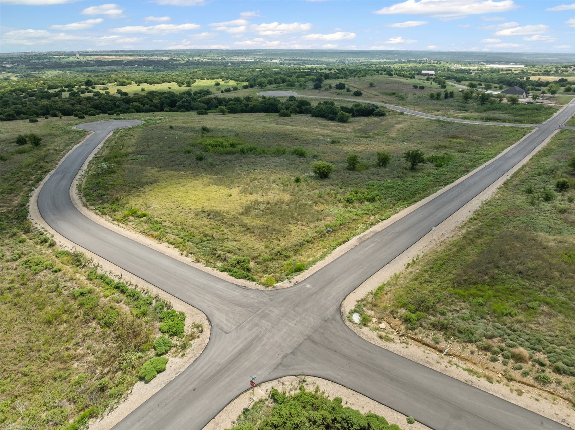 1.94 acres in Hood County gallery image 2